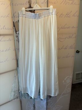 New w/o Tag AB Studio White Wide-Leg Pants with Embroidered Waistband